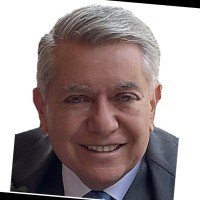 Dr. Gabriel Molina León