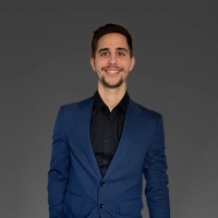 András R Szabó