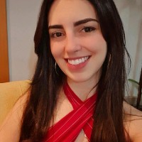 Débora Alvaro