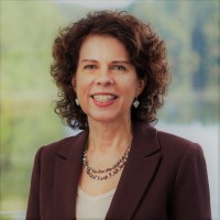 Lisa Pearson
