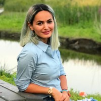 Naz Haghighi.