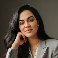 Ana Paula C.