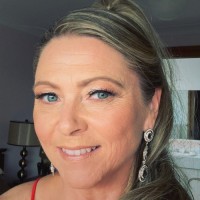 Kirsten Calvert