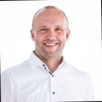 Dirk Heuzeroth