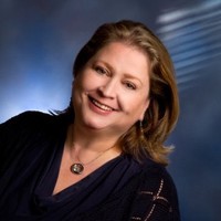Lori Solyom, MBA, CFRE, Strategy-Wordsmith-Design