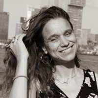 Helen Schreuders