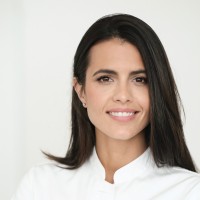 Dr. med. Estefanía Lang
