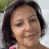 Hélène Adrien