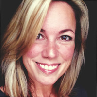 Angela Janney