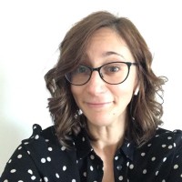 Laura L.