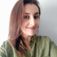 Nuria R. Urgal