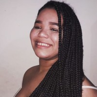 Evelyn Oliveira