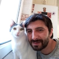 Murat Mor