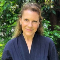 Elly Taylor