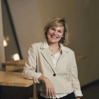Laura Van Hulst