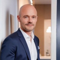 Henning Valentin