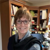 Linda Smith