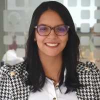 Camila Neves