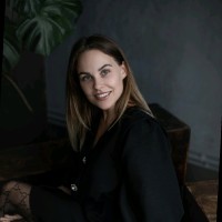Sandra Narakė