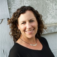 Tara Clark, Mpa