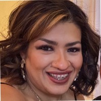 Claudia Flores