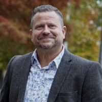 Simon Earle