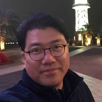 서동욱