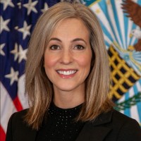Leslie Henderson
