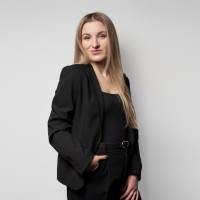 Hajnalka Ökrös