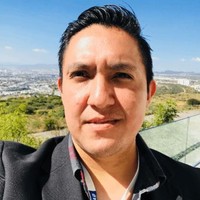 Héctor Briones