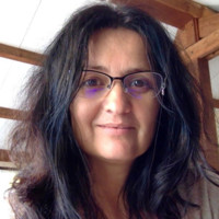 Simona Manole