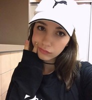 黄雪君