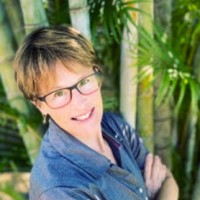 Lindy Smith