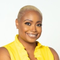 Neca C. Smith - Midlife Transition Coach For Women ☀️