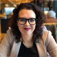 Annemieke Calis