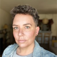Holly Neubert