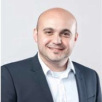 Yener Özcakmak