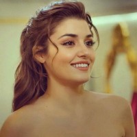 Nilofar Akbary
