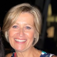 Suzanne White