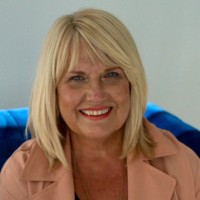 Cathie Ostapchuk, Ma
