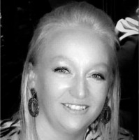 Vicki Robson