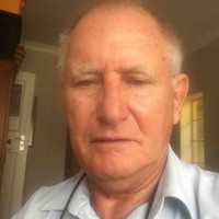 Des Young