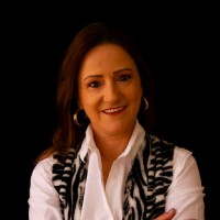 Cassia Valquiria Pereira