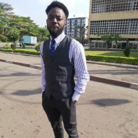 Franc vivian Efombo omong