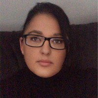 Lucia Damil, Mba