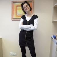 Mag. Deniz Holy, akad. KH-Managerin