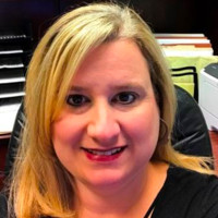 Lisa Veal