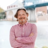 Steve Elliott