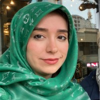 Farzaneh Khaki
