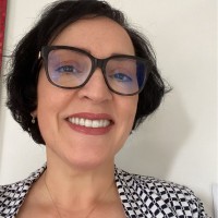 Dr Claudia Stanley